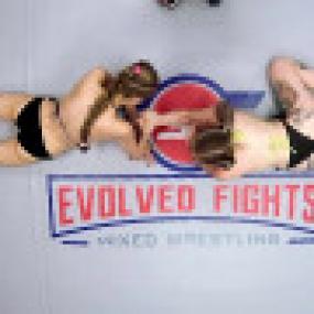 EvolvedFightsLez 20-07-28 Kaiia Eve And Kyaa Chimera Arm Wrestling XXX 1080p MP4-WEIRD[XvX]