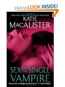 Katie MacAlister - Dark Ones-02 Sex and the Single Vampire