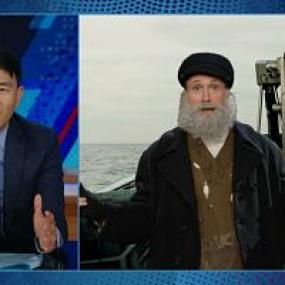 The Daily Show<span style=color:#777> 2024</span>-09-17 Luis Elizondo 720p WEB h264<span style=color:#fc9c6d>-EDITH[TGx]</span>