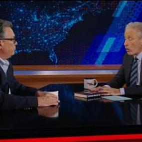 The Daily Show<span style=color:#777> 2024</span>-10-07 Bill Adair 720p WEB h264<span style=color:#fc9c6d>-EDITH[TGx]</span>