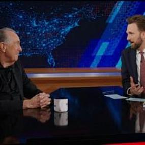 The Daily Show<span style=color:#777> 2024</span>-10-10 Eric Idle 720p WEB h264<span style=color:#fc9c6d>-EDITH[TGx]</span>